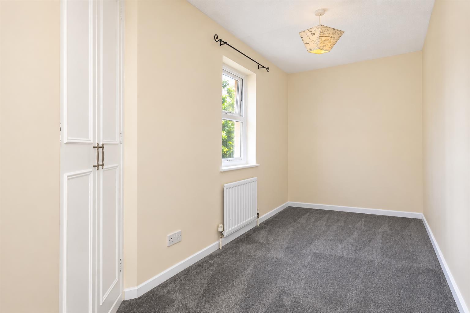 Rhodes Place, Oldbrook, Milton Keynes